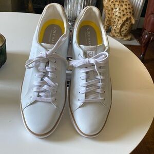 Cole Haan Women's GrandPrø Topspin Sneaker white leather Size 10 B